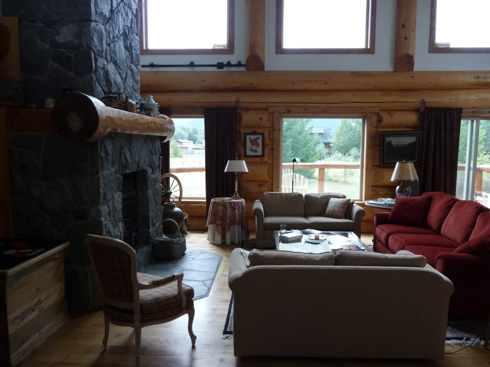 Photo-4-Cozy-Accommodations-e1417513556872