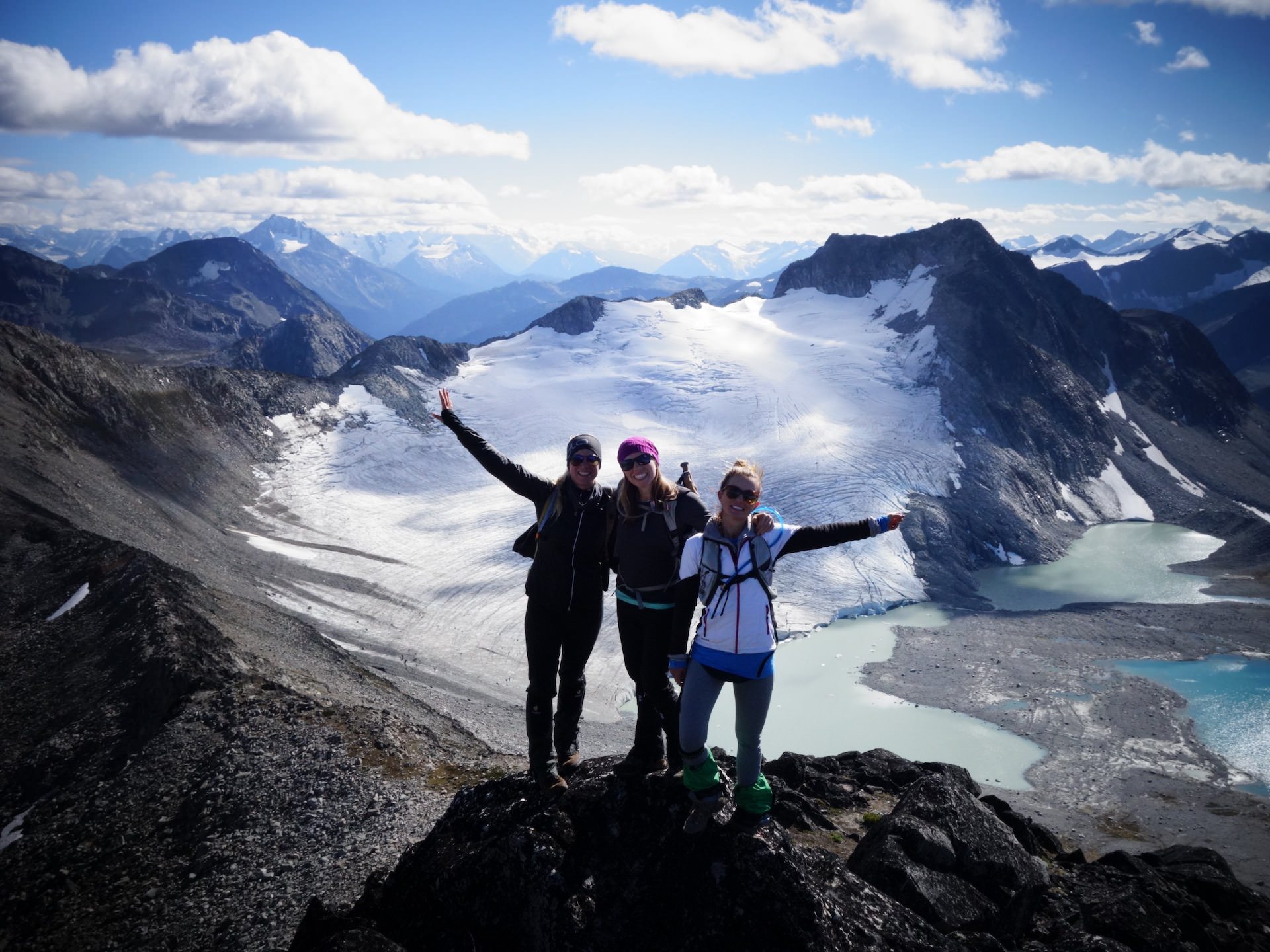 Best-Alpine-Hiking-BC-Yoho-Adventures-